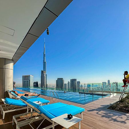 Best Burj Khalifa View Balcony Apartment With 64Th Floor Infinity Pool In Paramount Hotel Midtown ドバイ エクステリア 写真